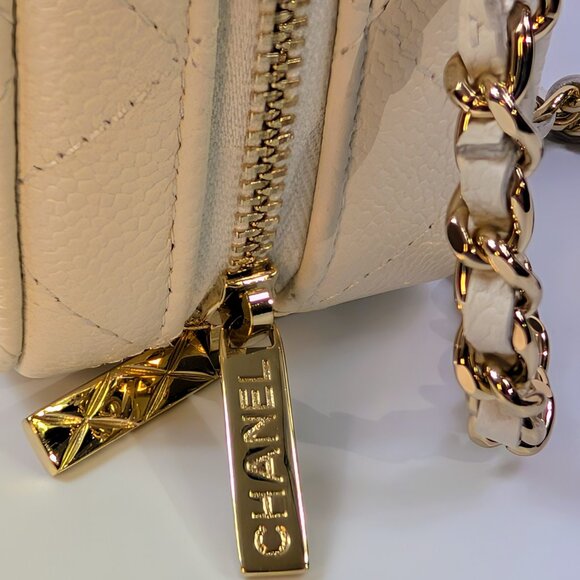 Chanel White Caviar Leather Mini Top Handle Vanity Case - Picture 15 of 16